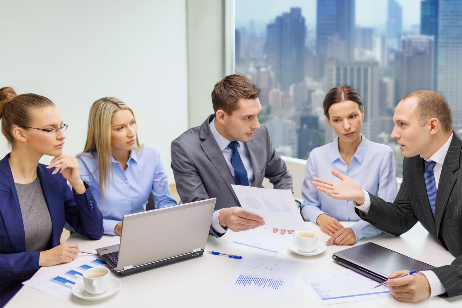 bigstockbusinesstechnologyandpeopl82700837